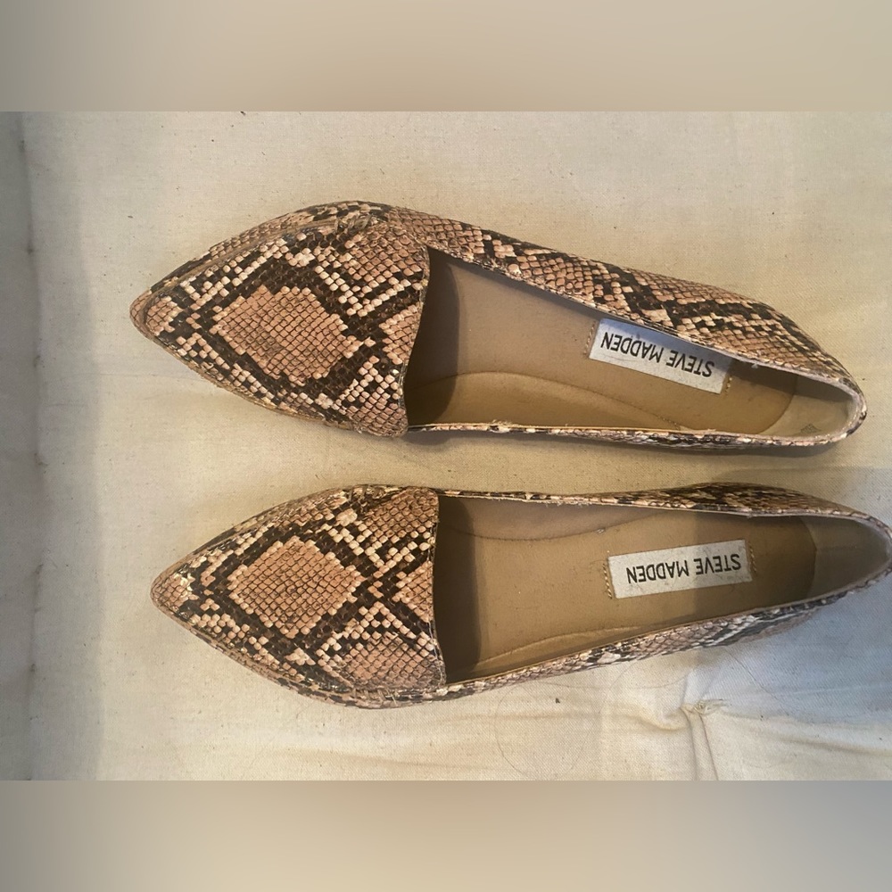 Steve Madden flats